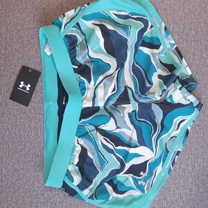 Womens Under Armor shorts